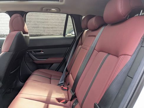 Used 2025 MAZDA CX-50 AWD 2.5 Hybrid w/ Premium Pkg image 28