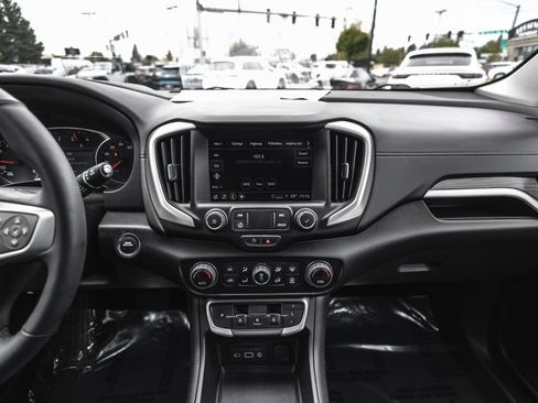 Used 2024 GMC Terrain SLT w/ Tech Package AWD/4WD image 27