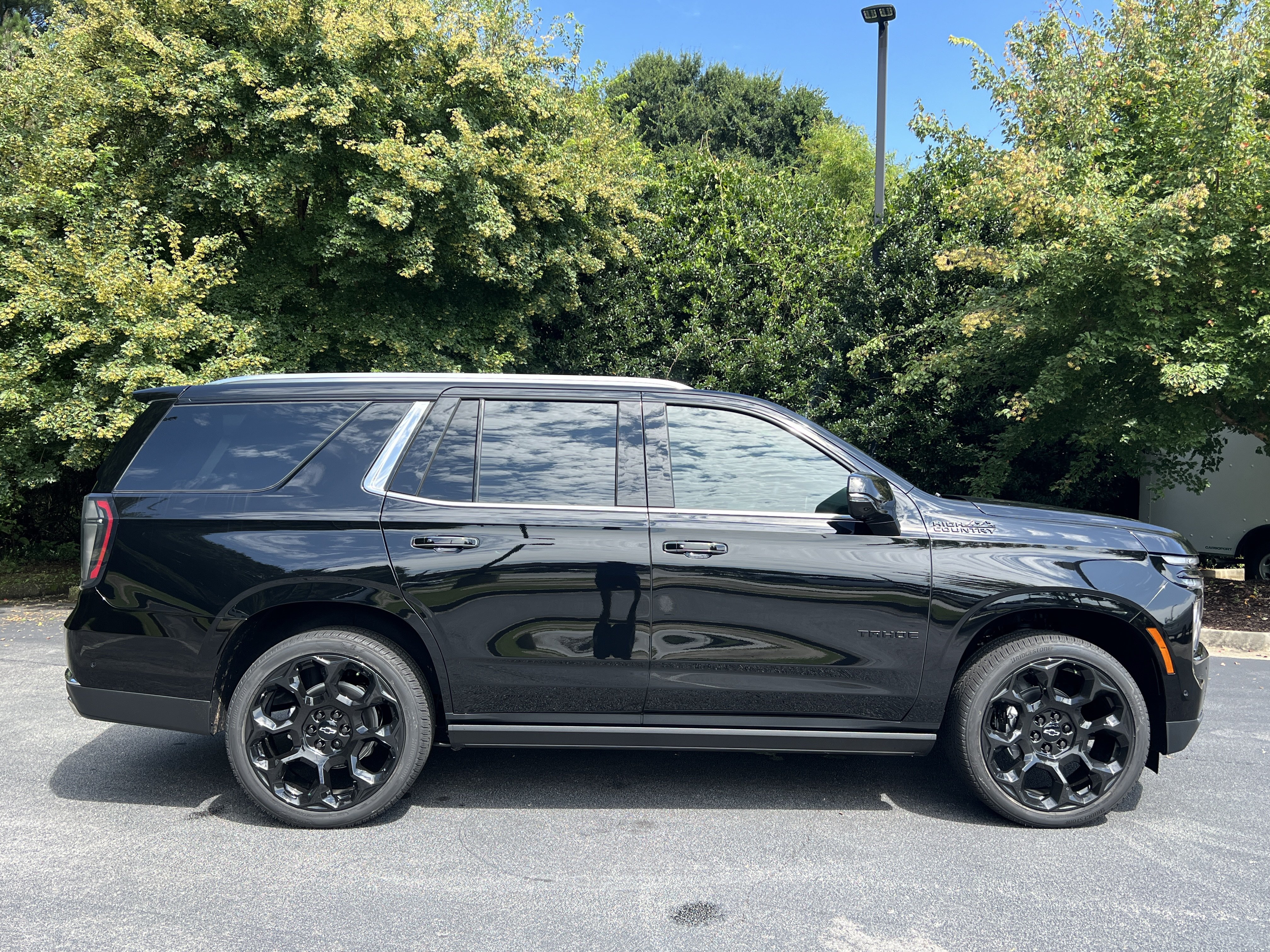 New 2026 Chevrolet Tahoe High Country AWD/4WD image 10