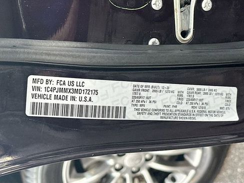 Used 2021 Jeep Cherokee Latitude Lux w/ Comfort/Convenience Group image 31