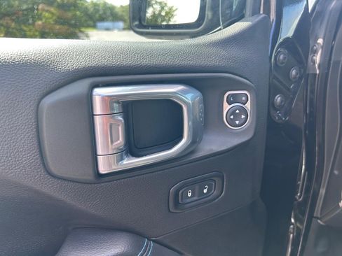 Used 2022 Jeep Wrangler Unlimited Rubicon 4xe w/ Cold Weather Group image 18