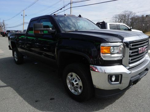 Used 2017 GMC Sierra 2500 SLE w/ HD SLE Preferred Plus Package image 14