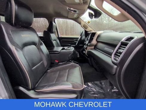 Used 2019 RAM 1500 Laramie AWD/4WD image 29