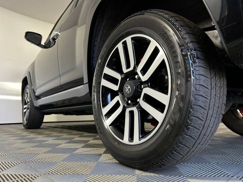 Certified 2023 Toyota 4Runner Limited AWD/4WD image 30