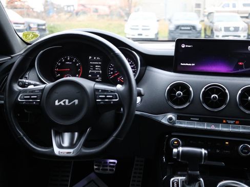 Used 2022 Kia Stinger GT-Line image 23