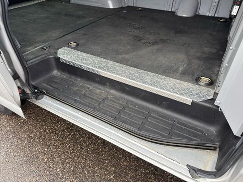 Used 2021 Chevrolet Express 3500 w/ Driver Convenience Package image 34