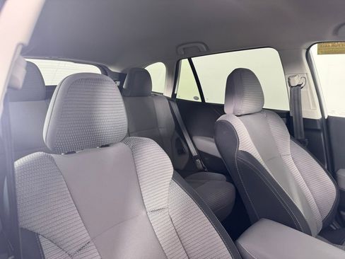 Used 2024 Subaru Outback Premium image 28