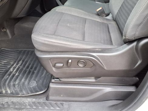 Used 2022 Chevrolet Silverado 1500 Custom w/ LPO, Dark Essentials Package AWD/4WD image 18