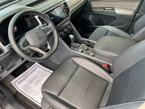 Used 2021 Volkswagen Atlas SEL AWD/4WD image 13