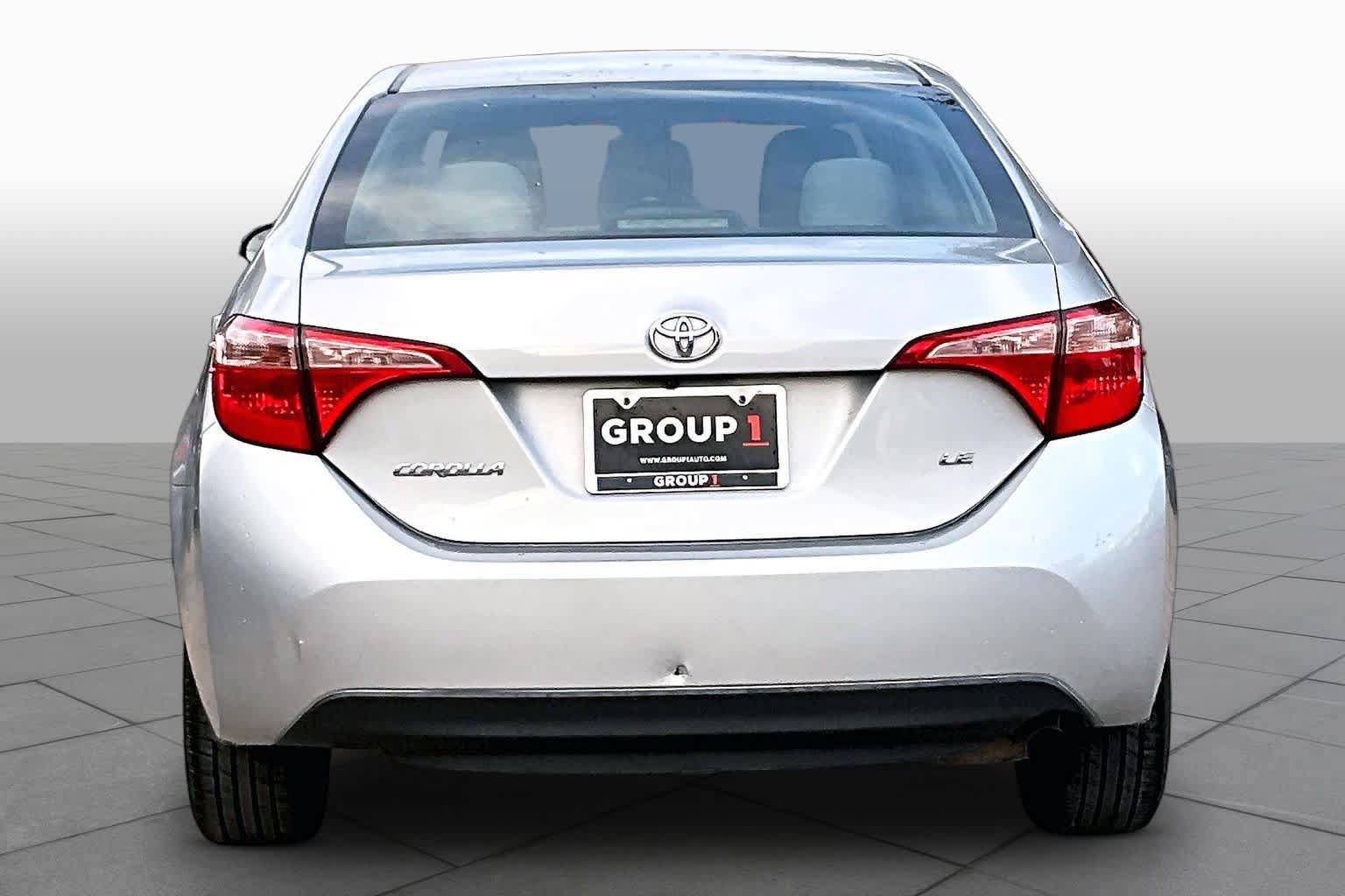 Used 2018 Toyota Corolla LE FWD image 5