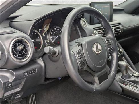 Used 2022 Lexus IS 300 image 3