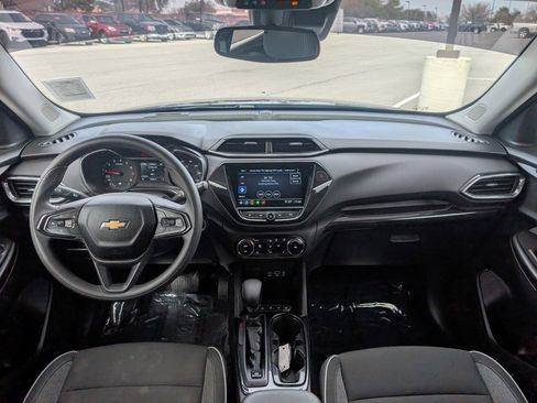 Used 2021 Chevrolet TrailBlazer LT w/ Convenience Package image 15