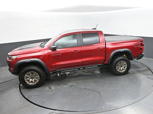 New 2026 Chevrolet Colorado ZR2 w/ Technology Package AWD/4WD image 34