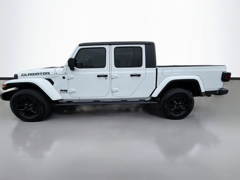 Used 2022 Jeep Gladiator Sport image 6