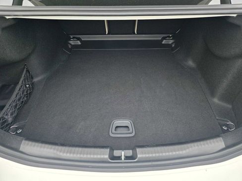 Used 2025 Mercedes-Benz C 300 4MATIC Sedan image 16