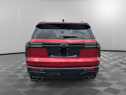 Used 2024 Chevrolet Traverse RS w/ LPO, Floor Liner Package image 8