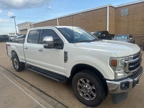 Used 2022 Ford F250 Lariat w/ Lariat Ultimate Package AWD/4WD image 3