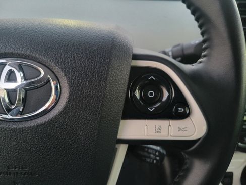 Used 2019 Toyota Prius Prime Plus image 34