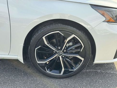 Used 2024 Nissan Altima 2.5 SR image 7