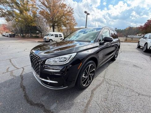 New 2026 Lincoln Corsair Reserve image 3