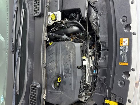 Used 2018 Ford Escape SE image 27