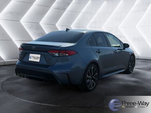 Used 2022 Toyota Corolla SE w/ Carpet Mat Package (TMS) FWD image 5