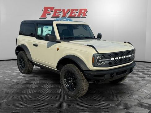 New 2026 Ford Bronco Badlands AWD/4WD image 3