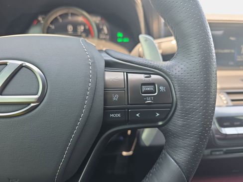 Used 2018 Lexus LC 500 Coupe w/ Performance Package RWD image 16