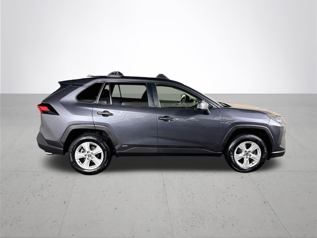 Used 2020 Toyota RAV4 LE w/ All Weather Liner Package AWD/4WD image 5