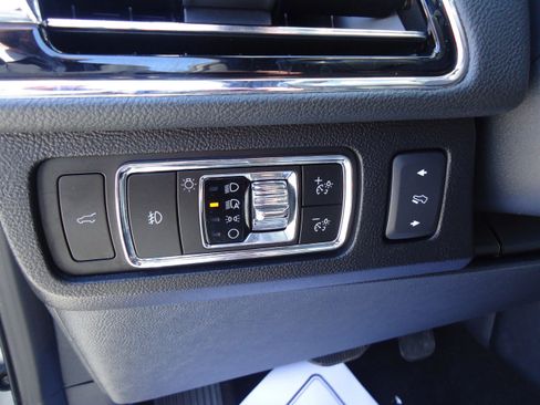 Certified 2023 Lincoln Navigator L Reserve AWD/4WD image 14