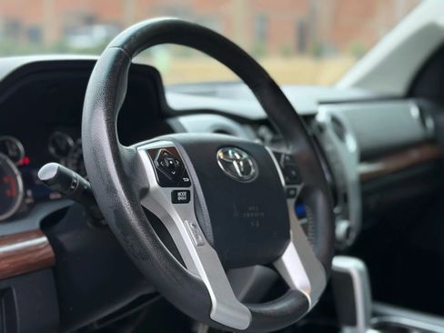 Used 2014 Toyota Tundra Limited image 13
