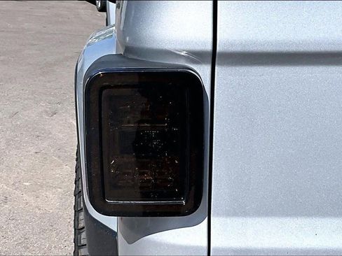 Used 2023 Jeep Gladiator Sport AWD/4WD image 26