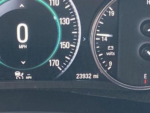 Used 2019 Buick LaCrosse Avenir w/ Driver Confidence Package II image 8