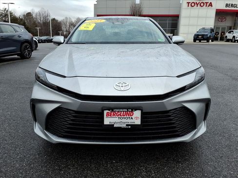 Certified 2025 Toyota Camry LE image 8