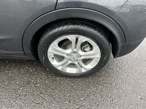 Used 2019 Chevrolet Bolt LT image 25