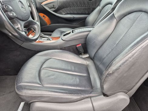 Used 2008 Mercedes-Benz CLK 350 Coupe image 16