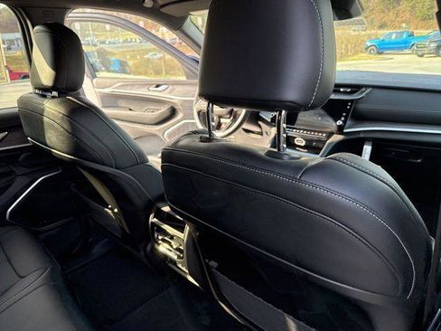 New 2026 Jeep Grand Cherokee Limited Reserve image 30