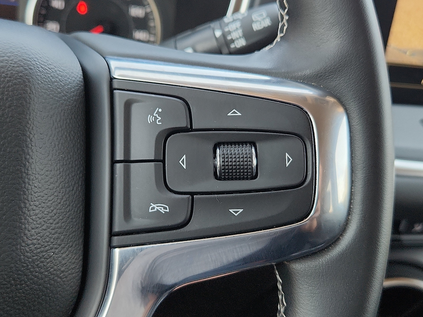 Used 2024 Chevrolet Blazer LT w/ LPO, Floor Liner Package FWD image 18