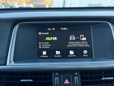 Used 2018 Kia Optima LX image 16