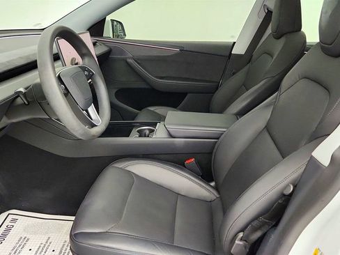 Used 2026 Tesla Model Y AWD image 24