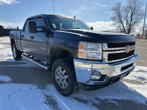 Used 2012 Chevrolet Silverado 2500 LT w/ Interior Plus Package image 2