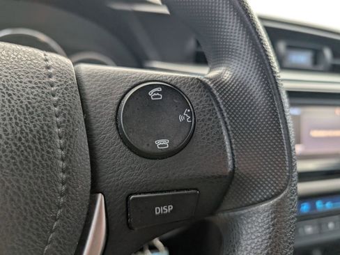 Used 2015 Toyota Corolla L image 12