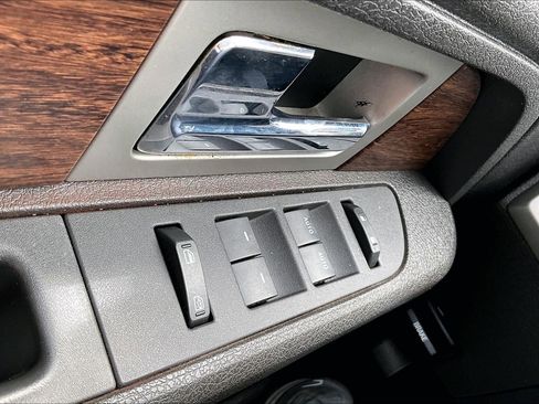 Used 2014 Ford F150 Lariat AWD/4WD image 32