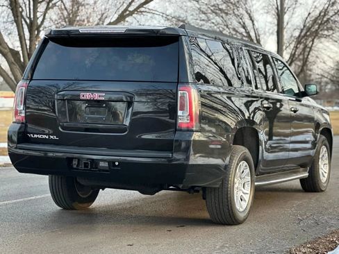 Used 2019 GMC Yukon XL SLE image 5