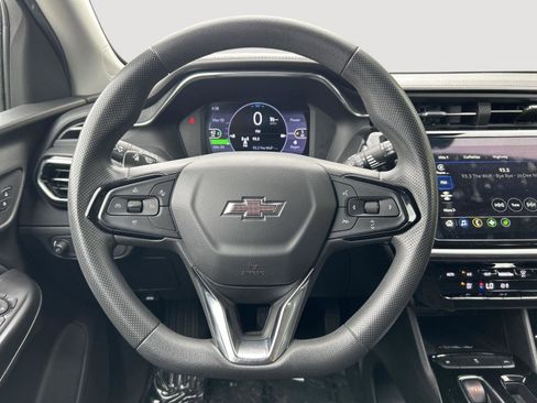 Used 2023 Chevrolet Bolt EUV LT FWD image 11