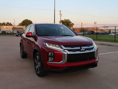 Used 2020 Mitsubishi Outlander Sport ES image 12