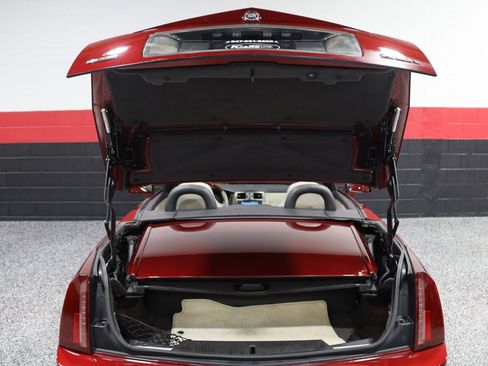 Used 2006 Cadillac XLR image 30