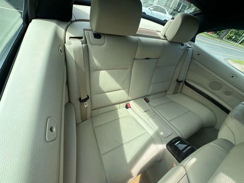 Used 2007 BMW 335i Convertible image 16
