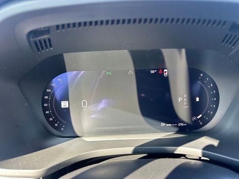 Used 2024 Volvo XC60 B5 Plus w/ Protection Package Premier image 20