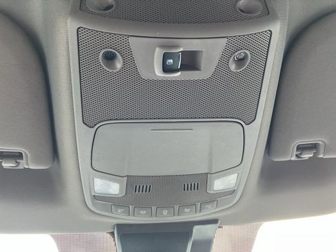 Used 2020 Ford F350 Lariat w/ Chrome Package image 27